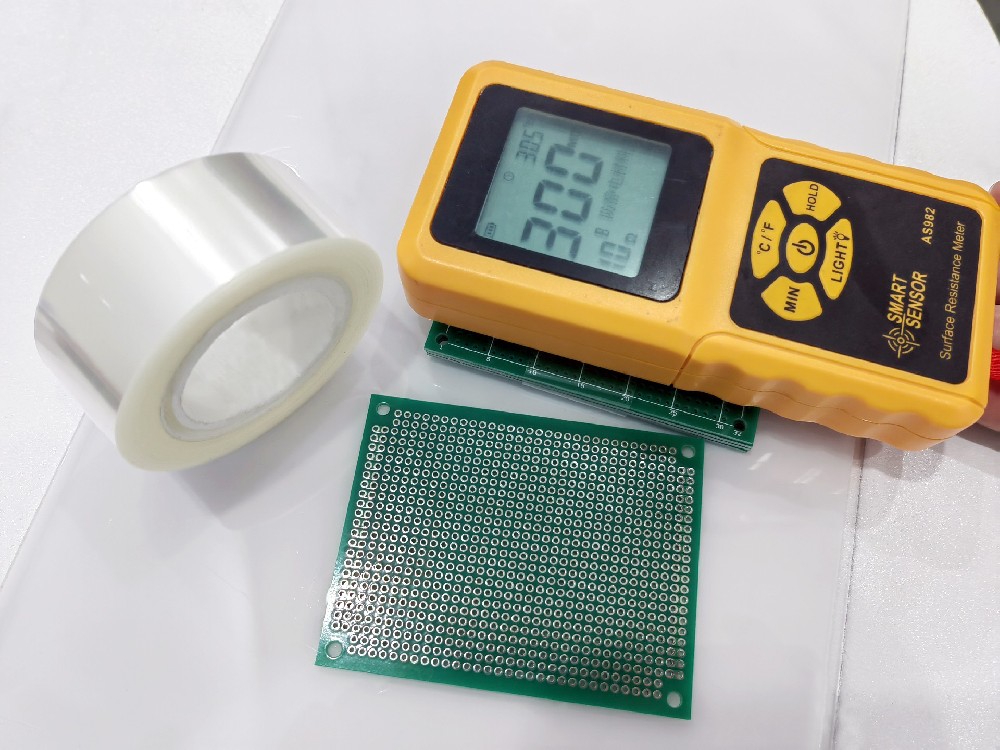 束帶捆扎機(jī)打包：線路板(防靜電扎帶)