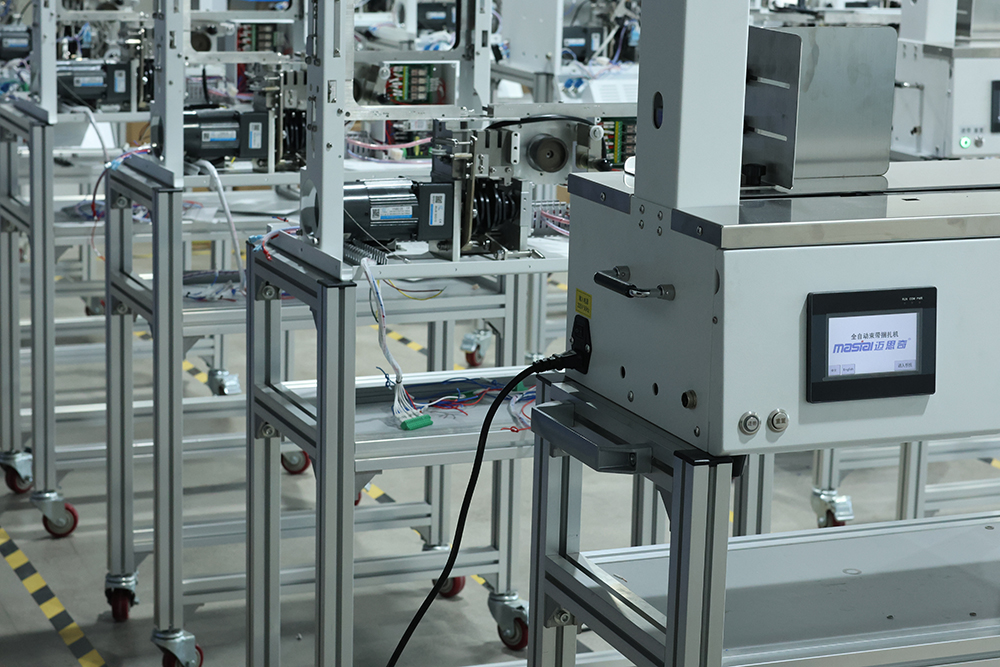 機(jī)器生產(chǎn)車間